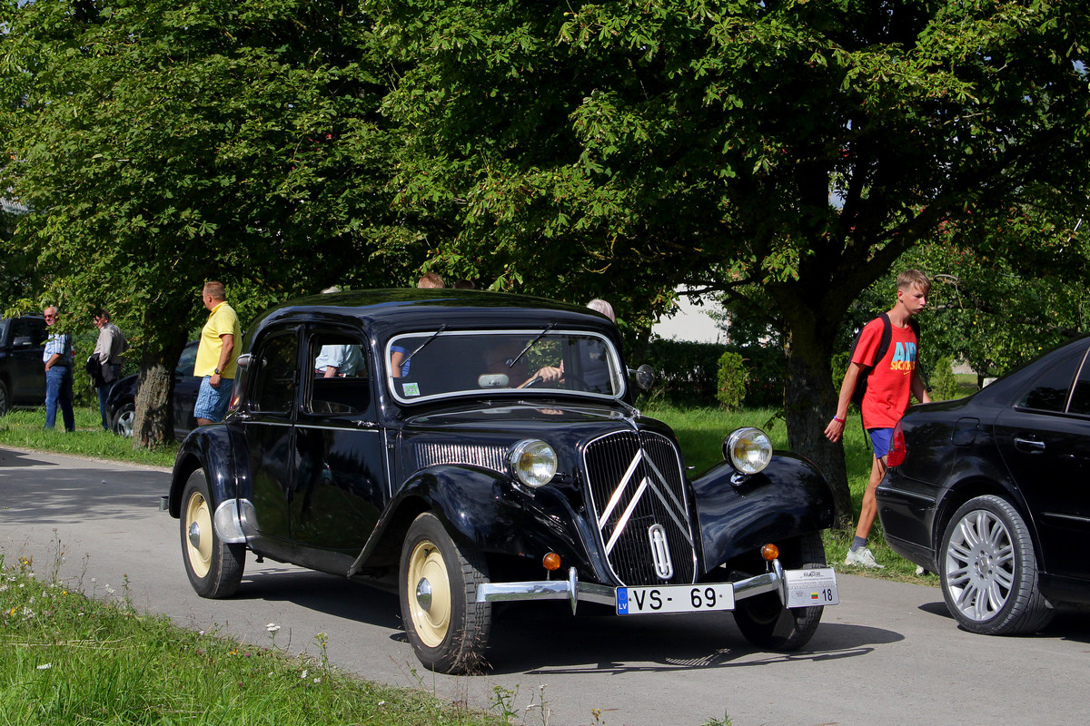 Латвия, № VS-69 — Citroën Traction Avant 11B '37-57