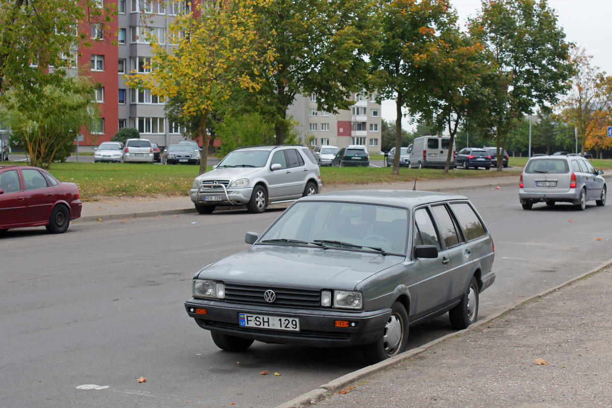 Литва, № FSH 129 — Volkswagen Passat (B2) '80-88