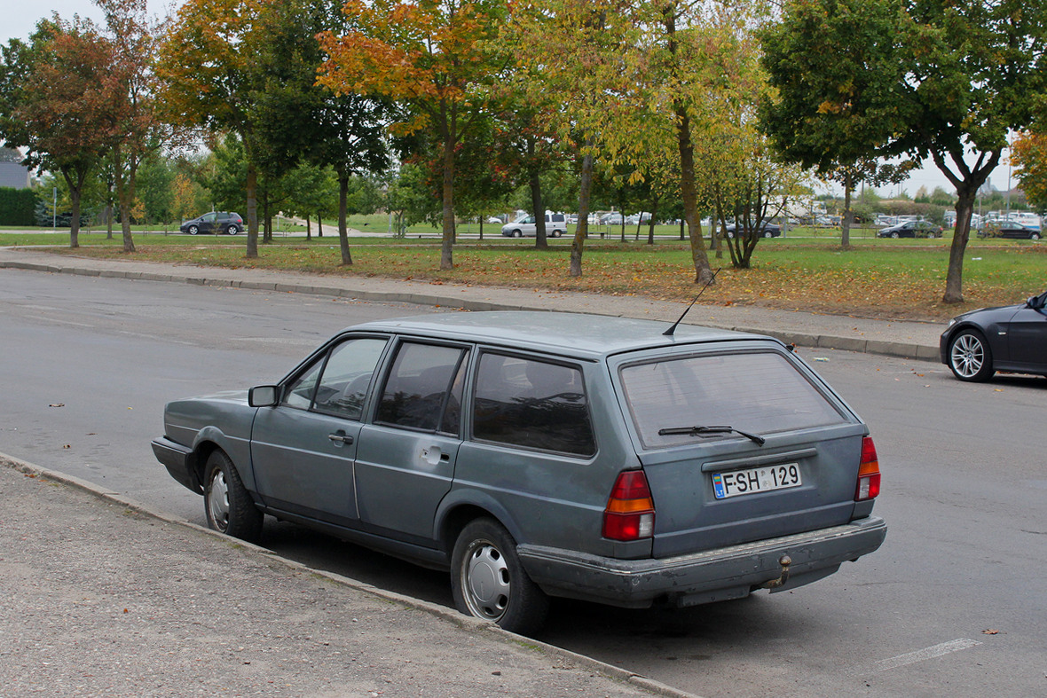 Литва, № FSH 129 — Volkswagen Passat (B2) '80-88