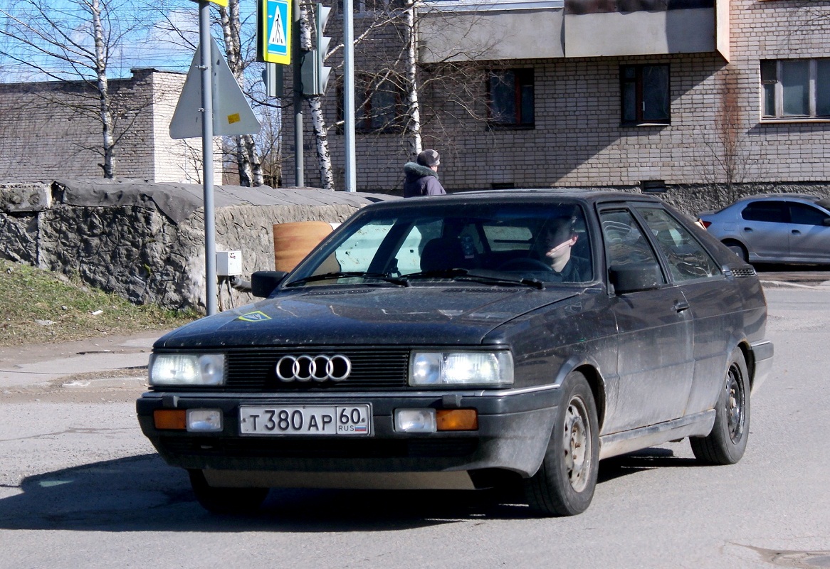 Псковская область, № Т 380 АР 60 — Audi Coupe (81,85) '80-84