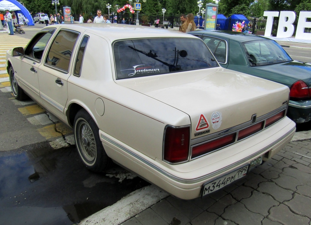Москва, № М 344 РМ 199 — Lincoln Town Car (2G) '90-97; Тверская область — День города Твери 2017
