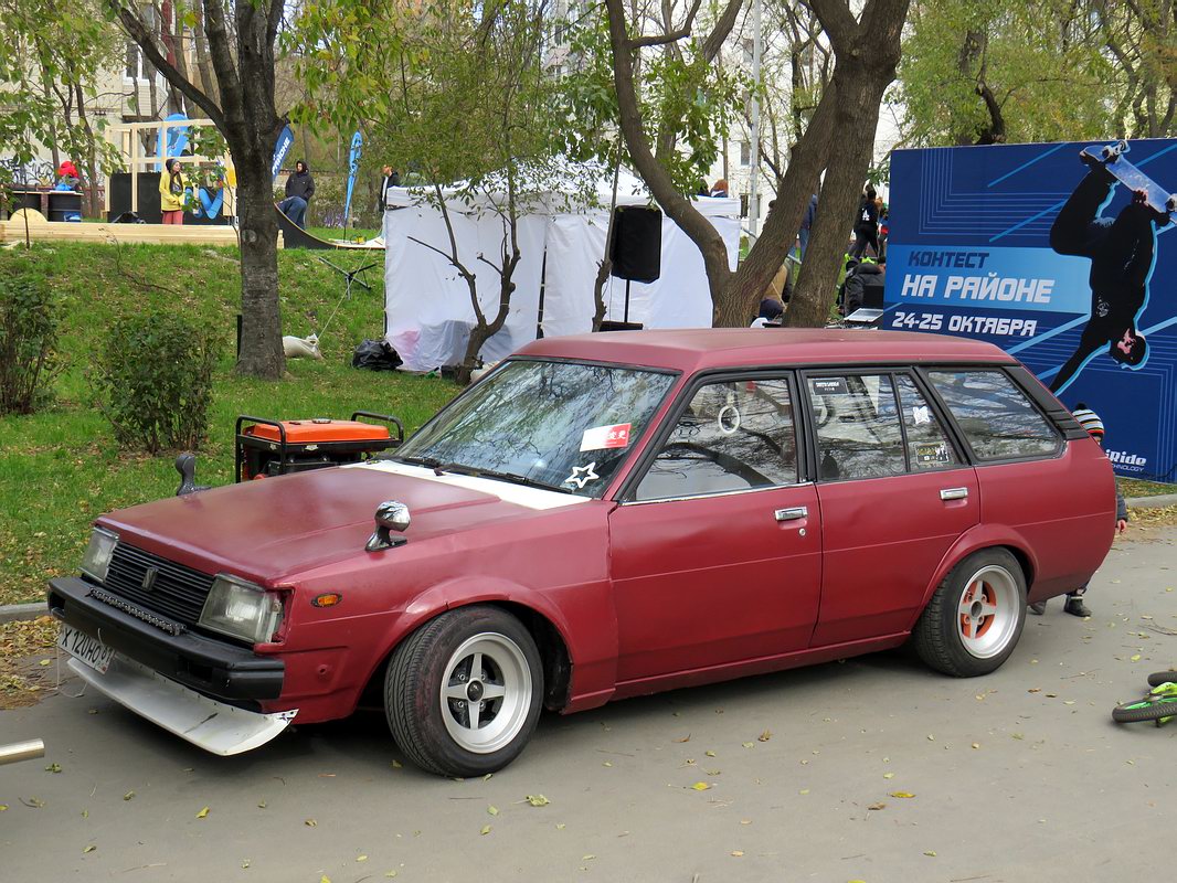 Ростовская область, № Х 120 НО 61 — Toyota Corolla (E70) '79-87
