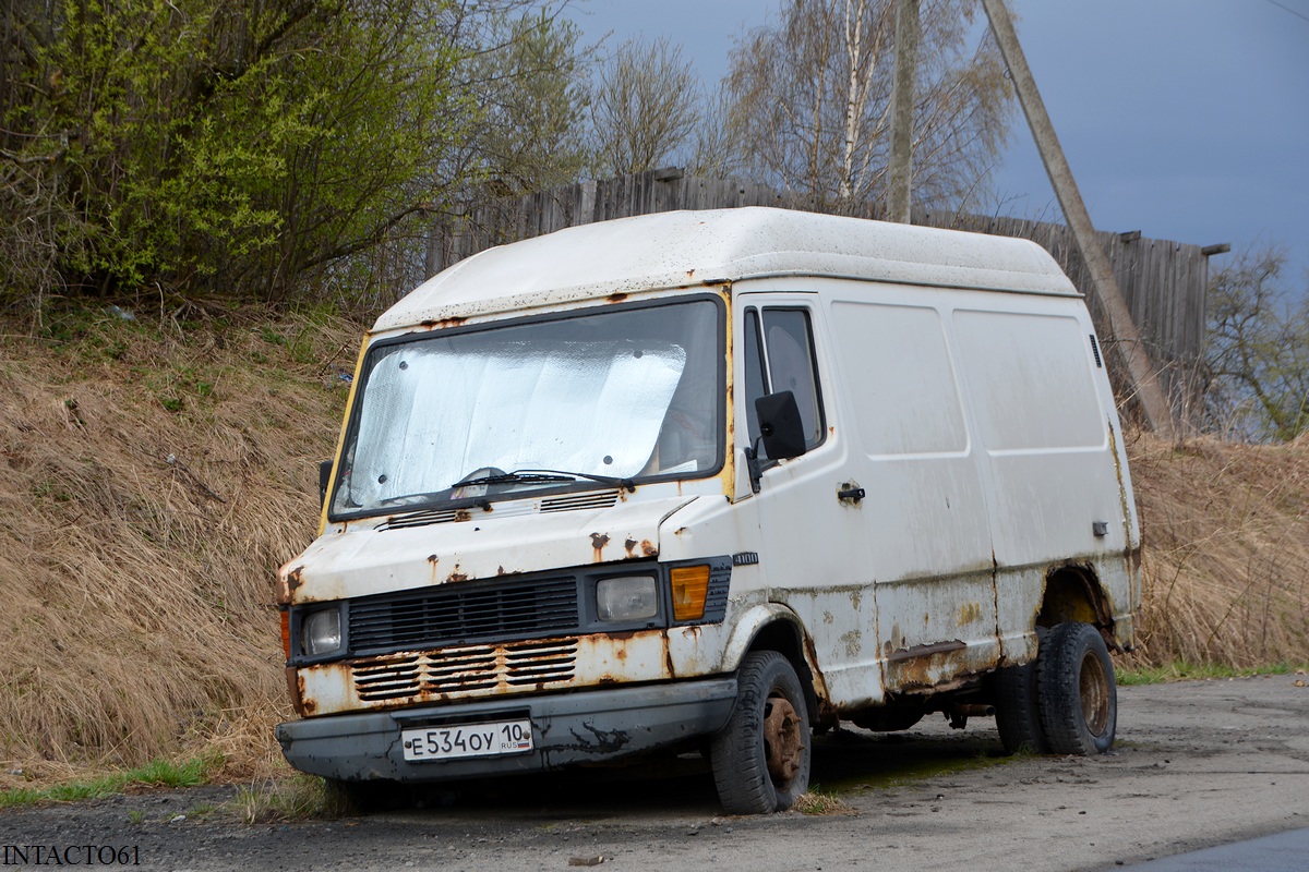 Карелия, № Е 534 ОУ 10 — Mercedes-Benz T1 '76-96