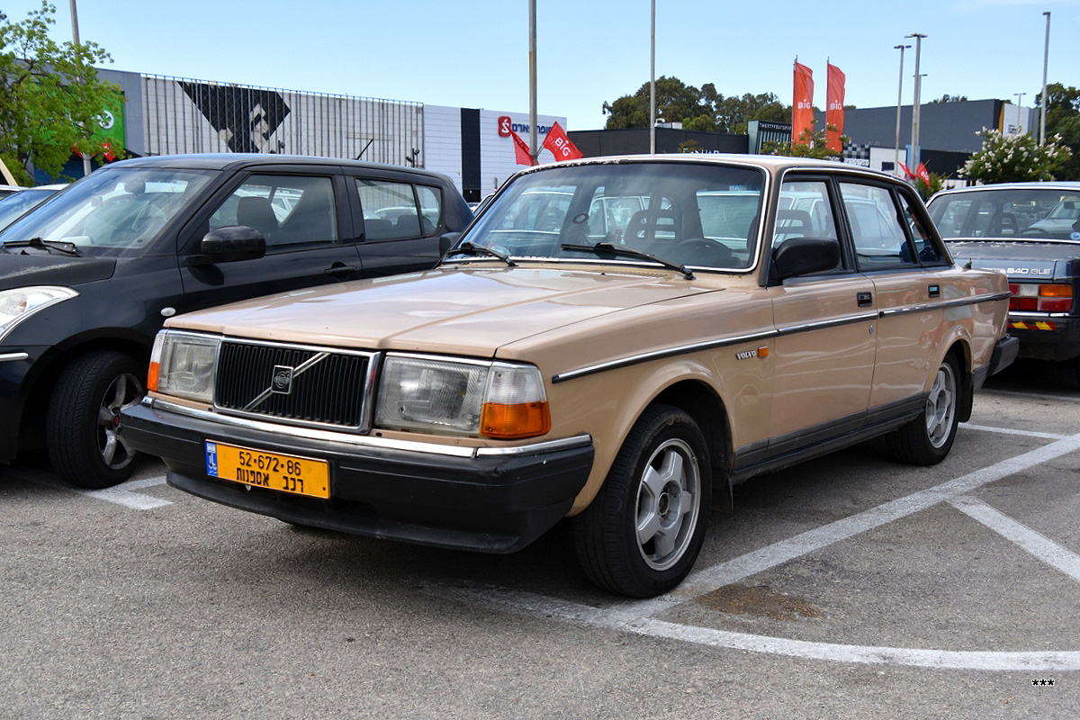 Израиль, № 52-672-66 — Volvo 240 Series (общая модель)