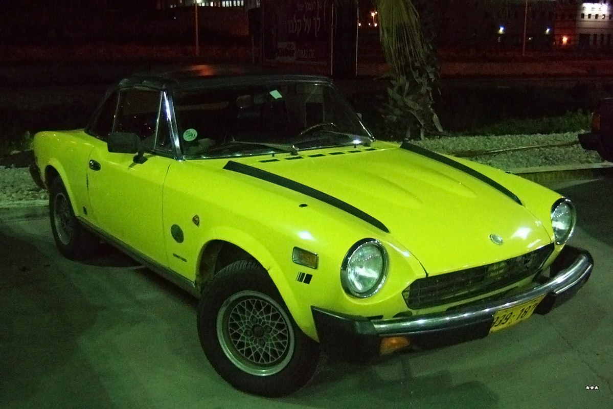 Израиль, № 339-187 — FIAT 124 Sport Spider '66-85