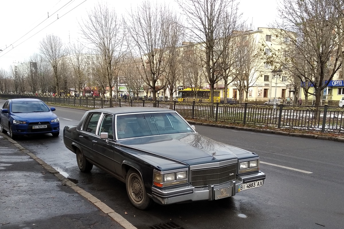 Полтавская область, № ВІ 4883 АХ — Cadillac Fleetwood Brougham '77-86