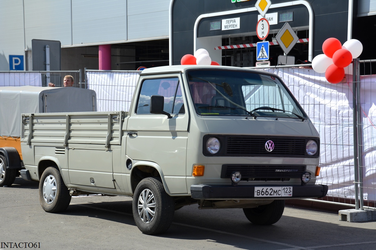 Краснодарский край, № В 662 МС 123 — Volkswagen Typ 2 (Т3) '79-92; Краснодарский край — Юг Мотор Шоу — 2016