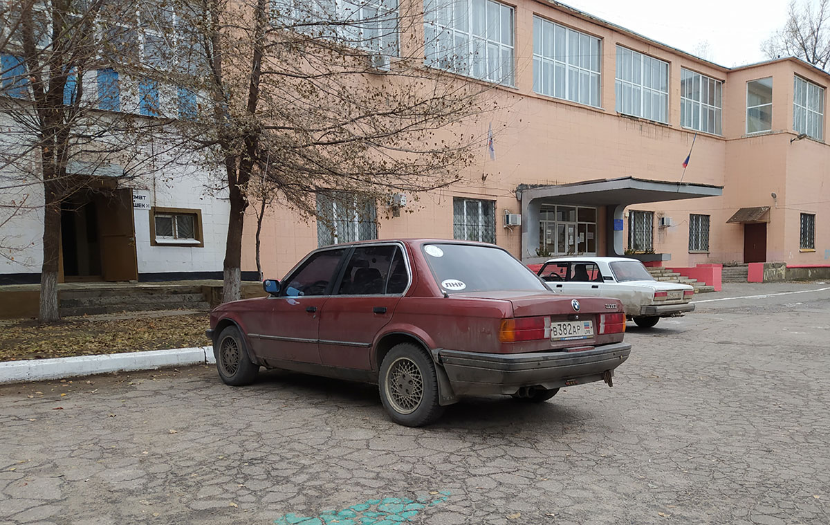 Луганская область, № В 382 АР — BMW 3 Series (E30) '82-94