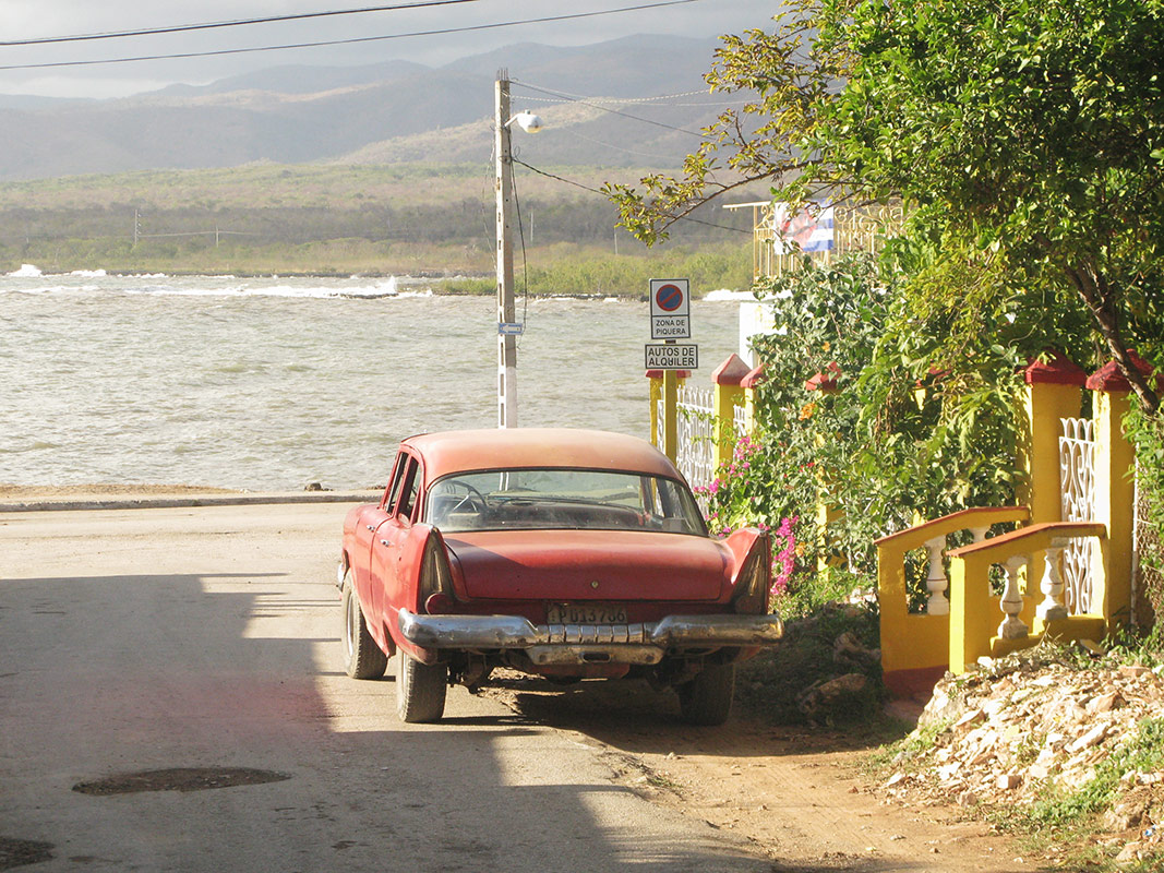 Куба, № P 013 786 — Plymouth Savoy (3G) '57-59