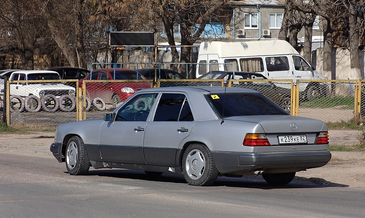 Крым, № К 239 КЕ 82 — Mercedes-Benz (W124) '84-96