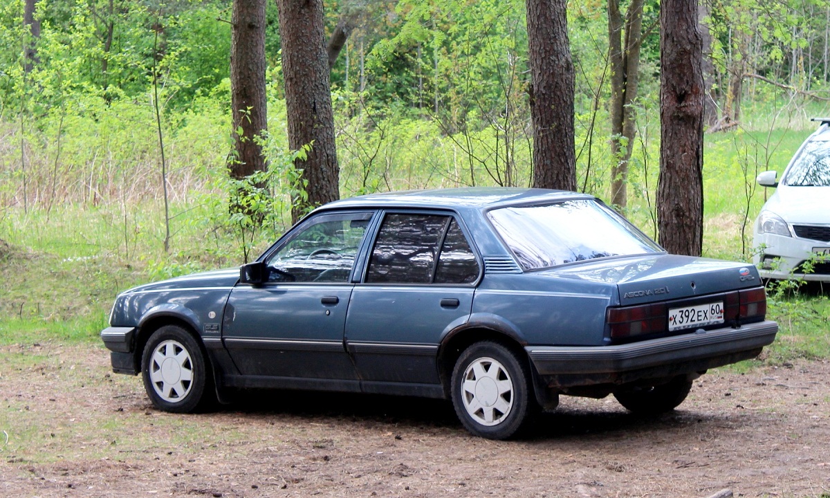 Псковская область, № Х 392 ЕХ 60 — Opel Ascona (C) '81-88