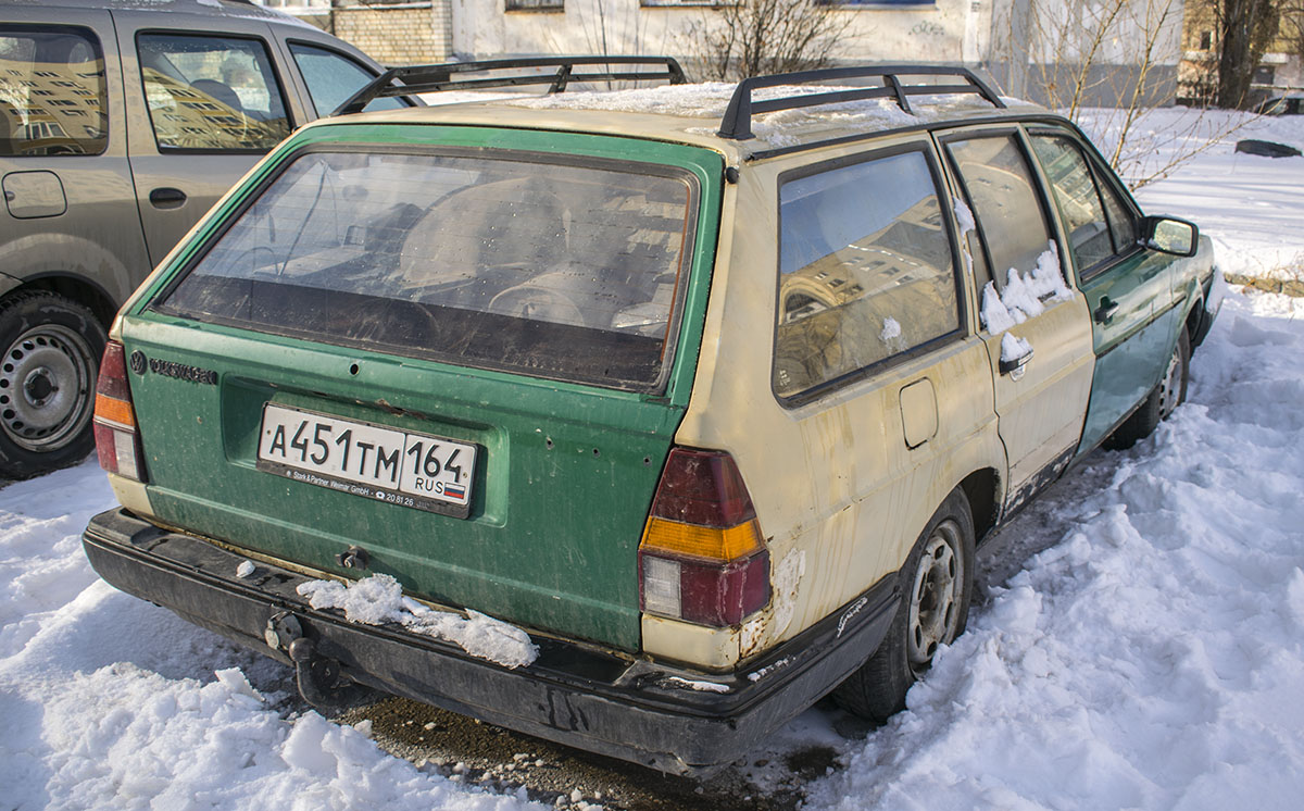 Саратовская область, № А 451 ТМ 164 — Volkswagen Passat (B2) '80-88