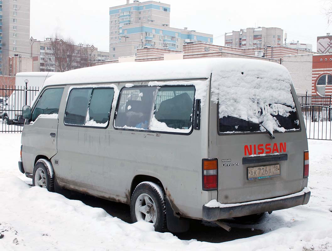 Удмуртия, № АК 726 А 18 — Nissan Urvan (E24) '86-01