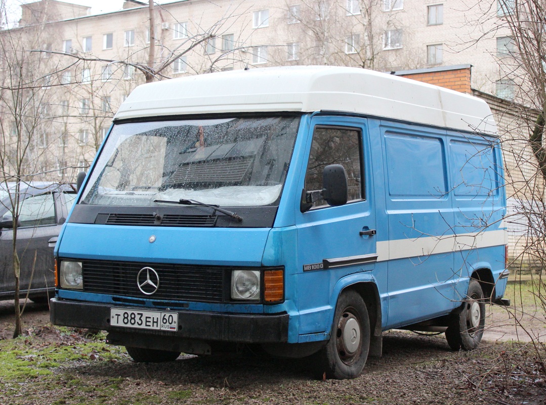Псковская область, № Т 883 ЕН 60 — Mercedes-Benz MB100 '81-96
