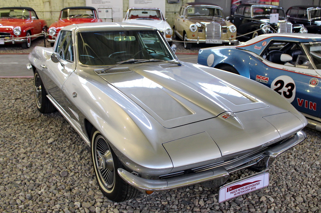 Москва, № Е 296 МО 177 — Chevrolet Corvette (C2) '63-67