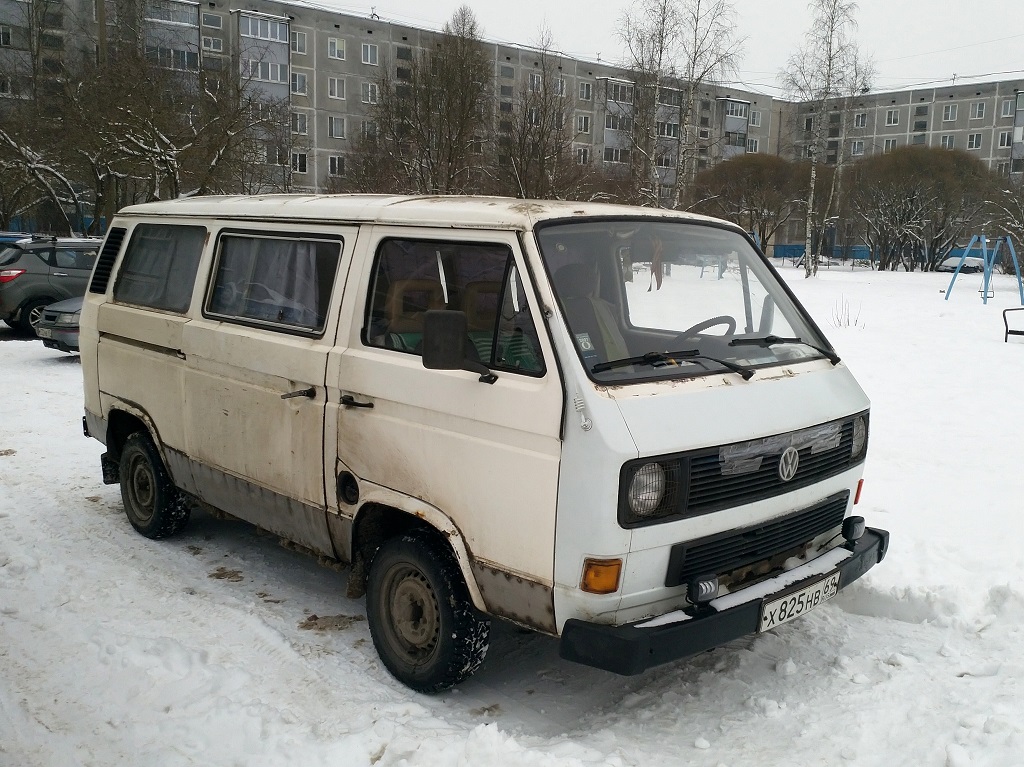 Тверская область, № Х 825 НВ 69 — Volkswagen Typ 2 (Т3) '79-92