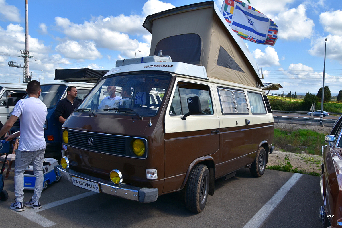 Израиль, № 68-931-81 — Volkswagen Typ 2 (Т3) '79-92
