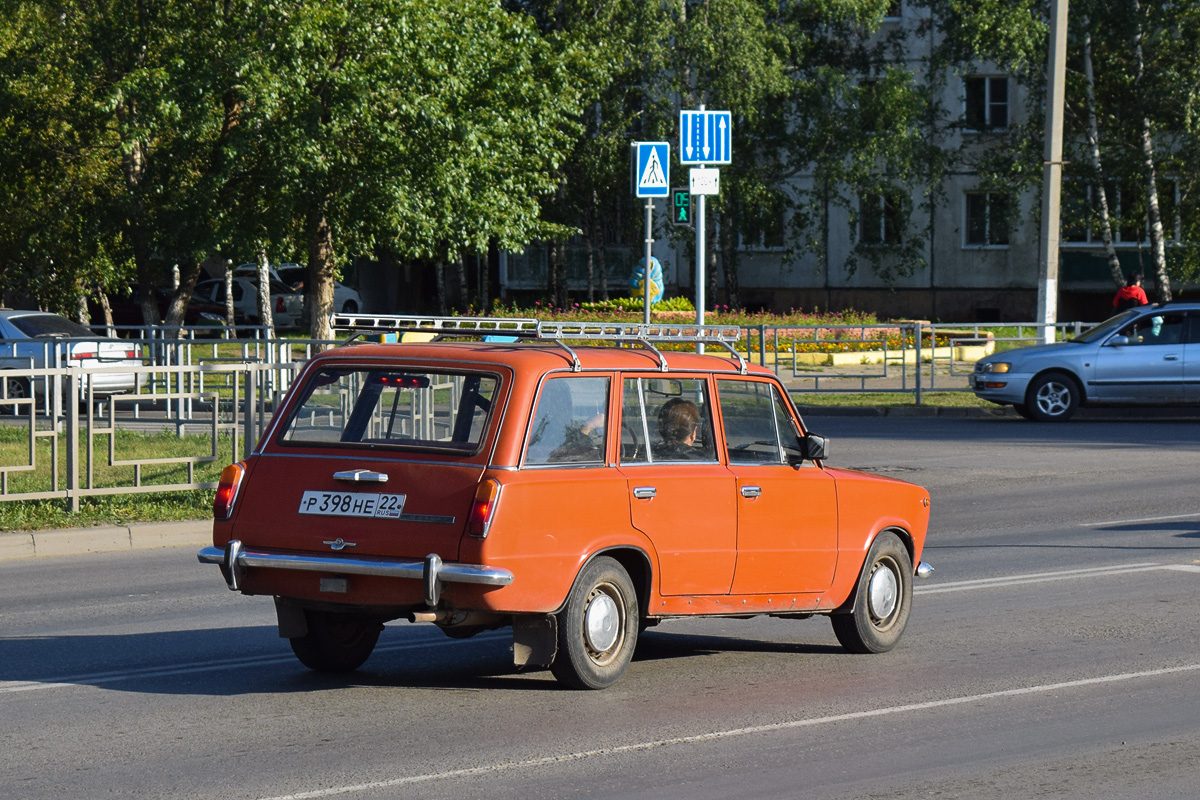 Алтайский край, № Р 398 НЕ 22 — ВАЗ-2102 '71-86