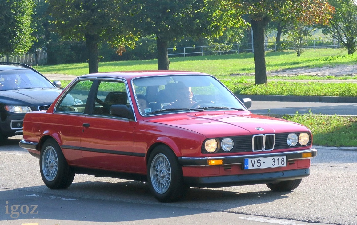 Латвия, № VS-318 — BMW 3 Series (E30) '82-94