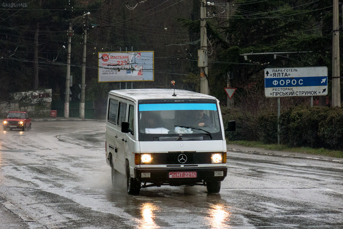 Крым, № Т4 НТ 2214 — Mercedes-Benz MB100 '81-96