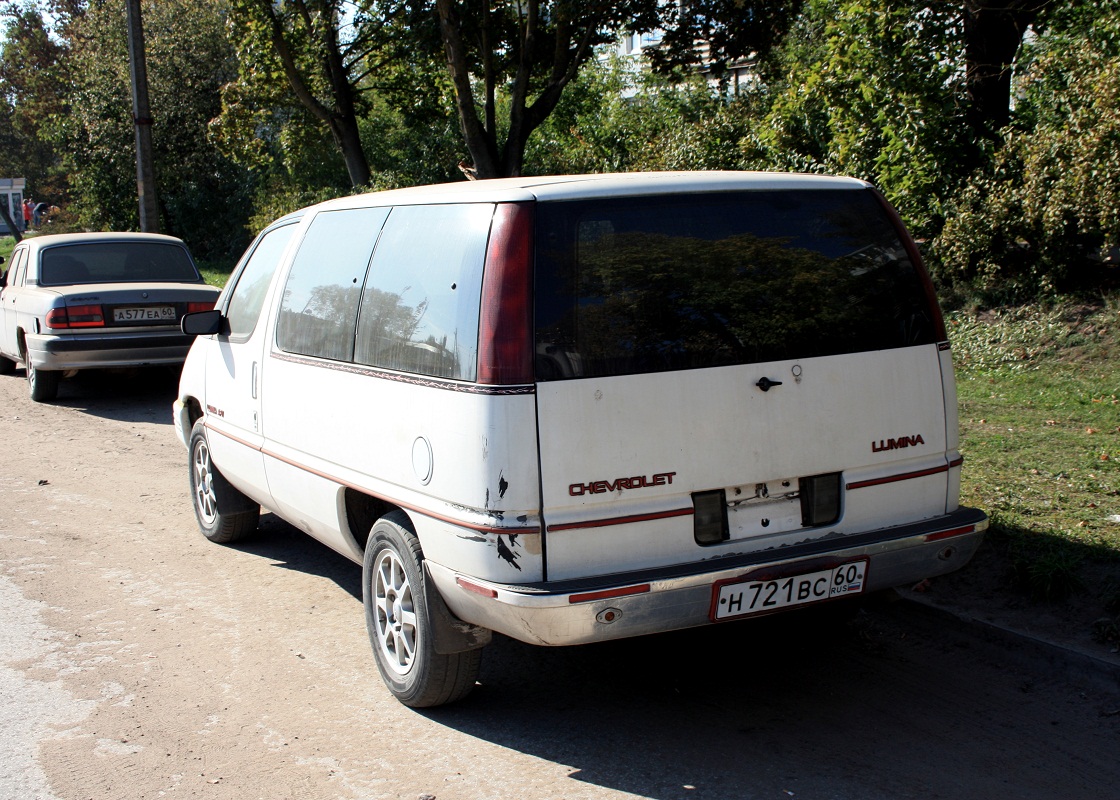 Псковская область, № Н 721 ВС 60 — Chevrolet Lumina APV '89-96