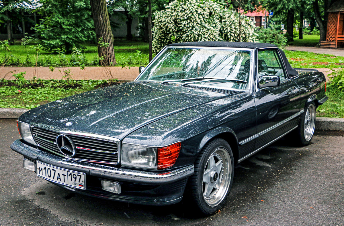 Москва, № М 107 АТ 197 — Mercedes-Benz (R107/C107) '71-89; Москва — Фестиваль "Ретро-Фест" 2015