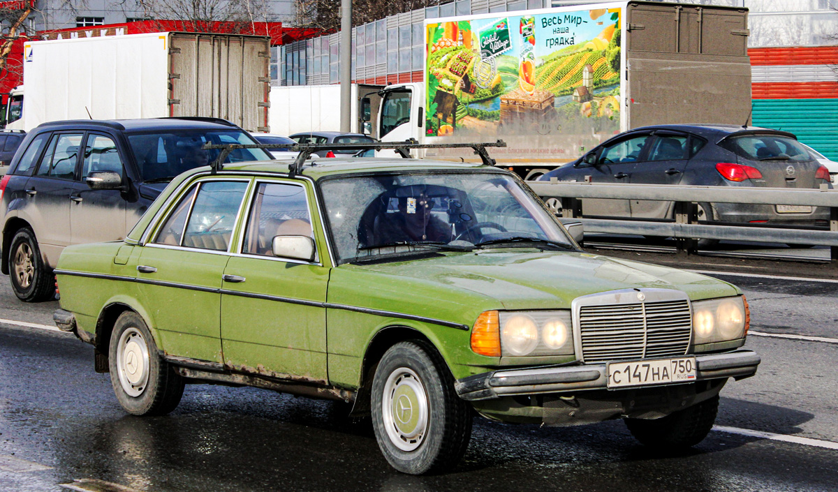 Московская область, № С 147 НА 750 — Mercedes-Benz (W123) '76-86