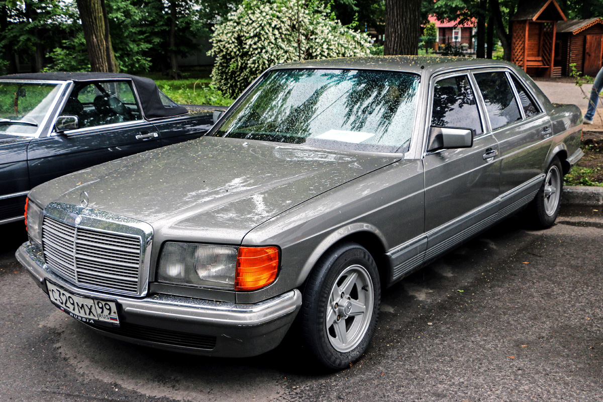 Москва, № С 329 МХ 99 — Mercedes-Benz (W126) '79-91; Москва — Фестиваль "Ретро-Фест" 2015