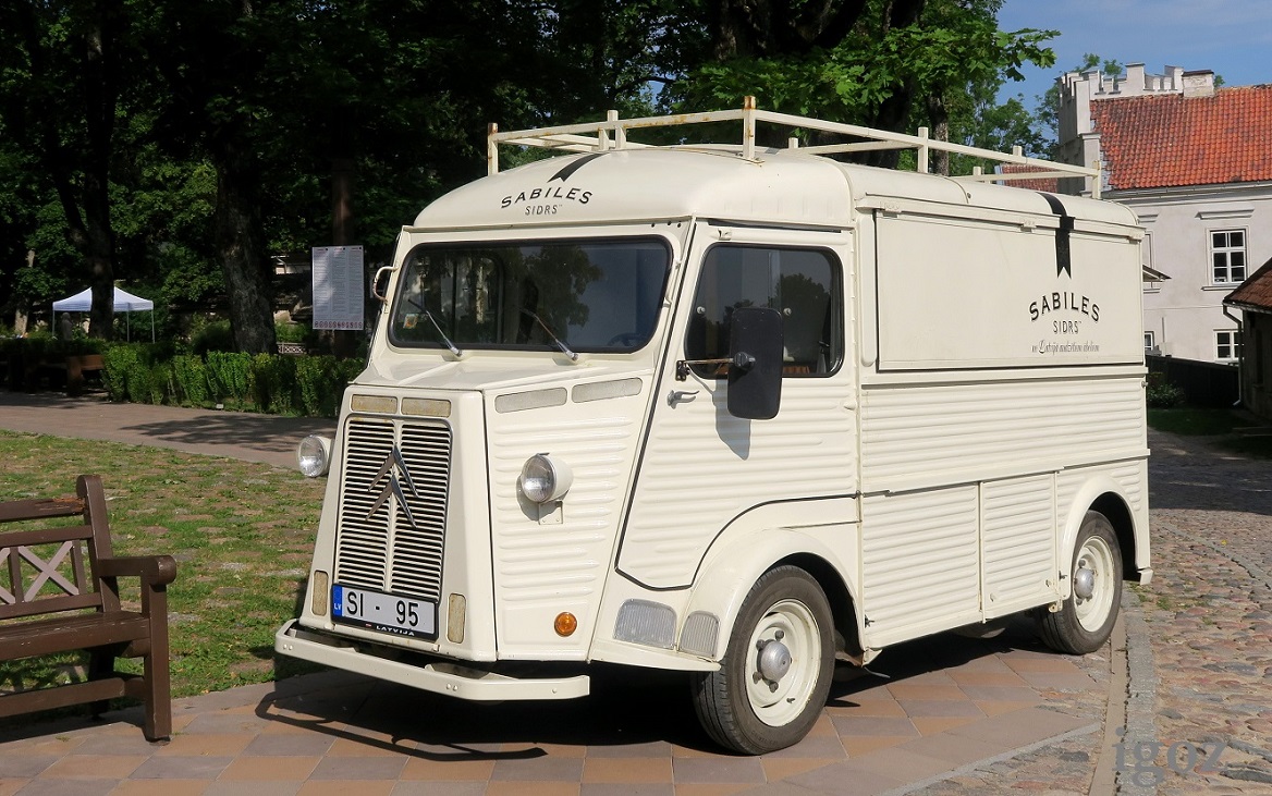 Латвия, № SI-95 — Citroën Type H '47-81