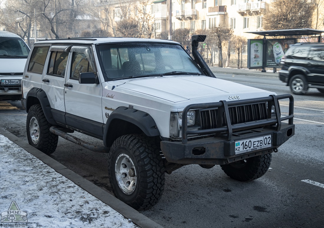 Алматы, № 160 EZB 02 — Jeep Cherokee (XJ) '84-01