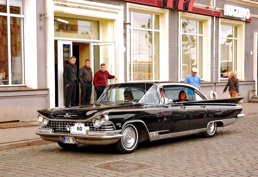 Латвия, № VS-9 — Buick Electra (1G) '59-60