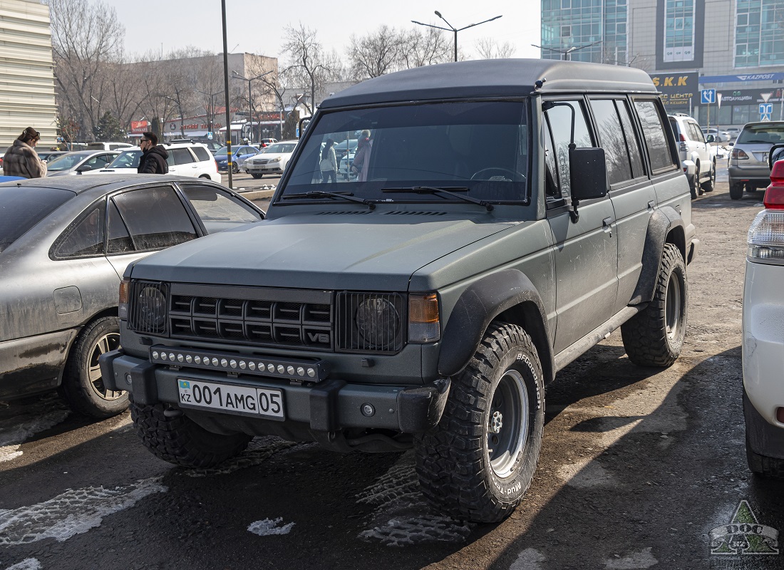 Алматинская область, № 001 AMG 05 — Mitsubishi Pajero (1G) '82-91