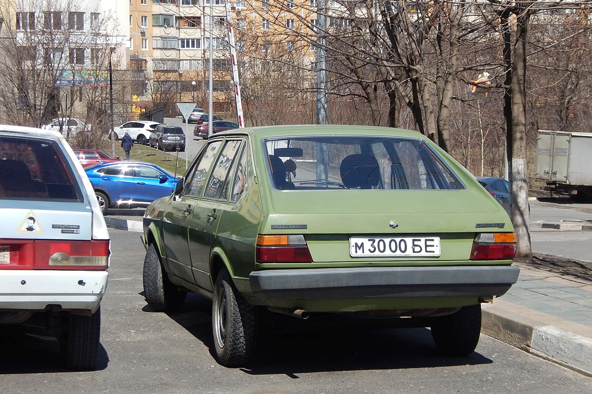 Белгородская область, № М 3000 БЕ — Volkswagen Passat (B1) '73-80
