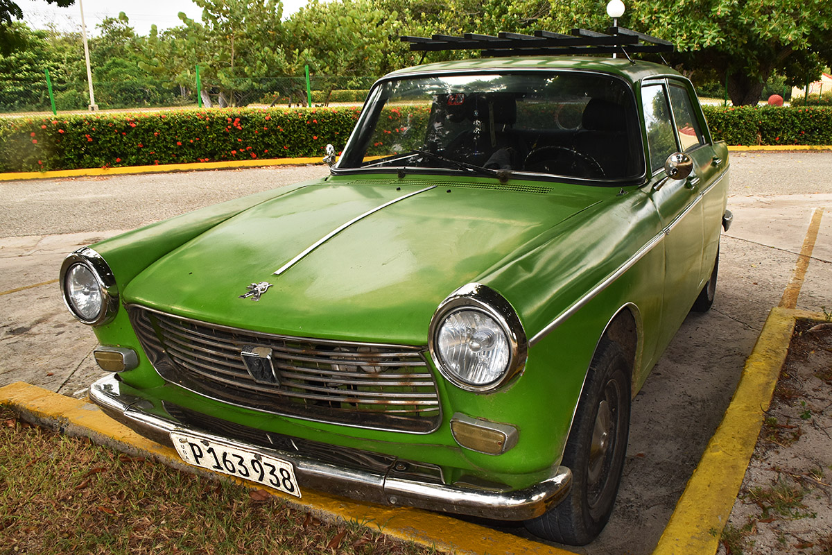 Куба, № P 163 938 — Peugeot 404 '60-75