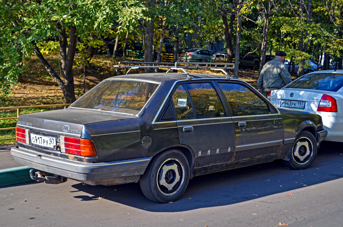 Москва, № О 917 РУ 97 — Opel Rekord (E2) '82-86