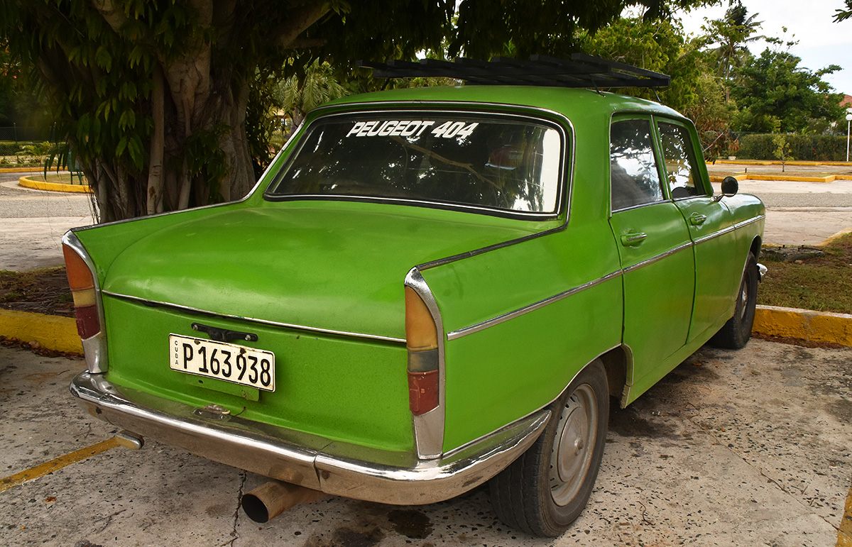 Куба, № P 163 938 — Peugeot 404 '60-75