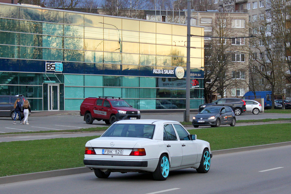 Литва, № FBK 520 — Mercedes-Benz (W124) '84-96