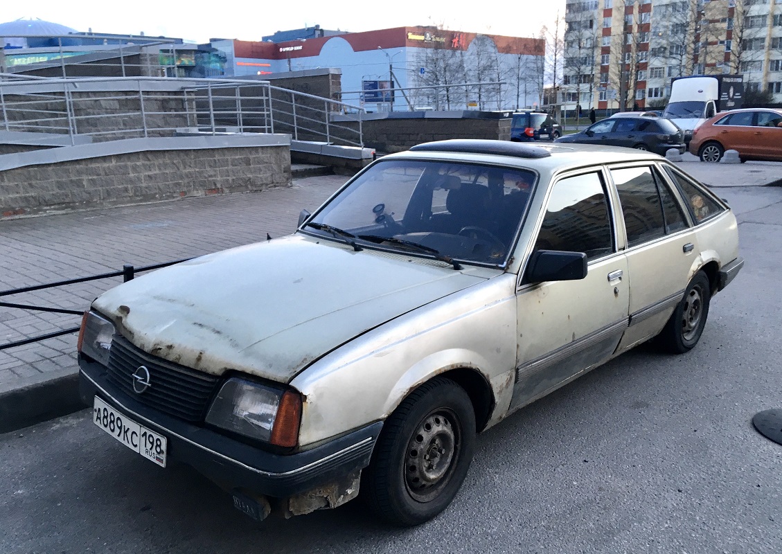 Санкт-Петербург, № А 889 КС 198 — Opel Ascona (C) '81-88