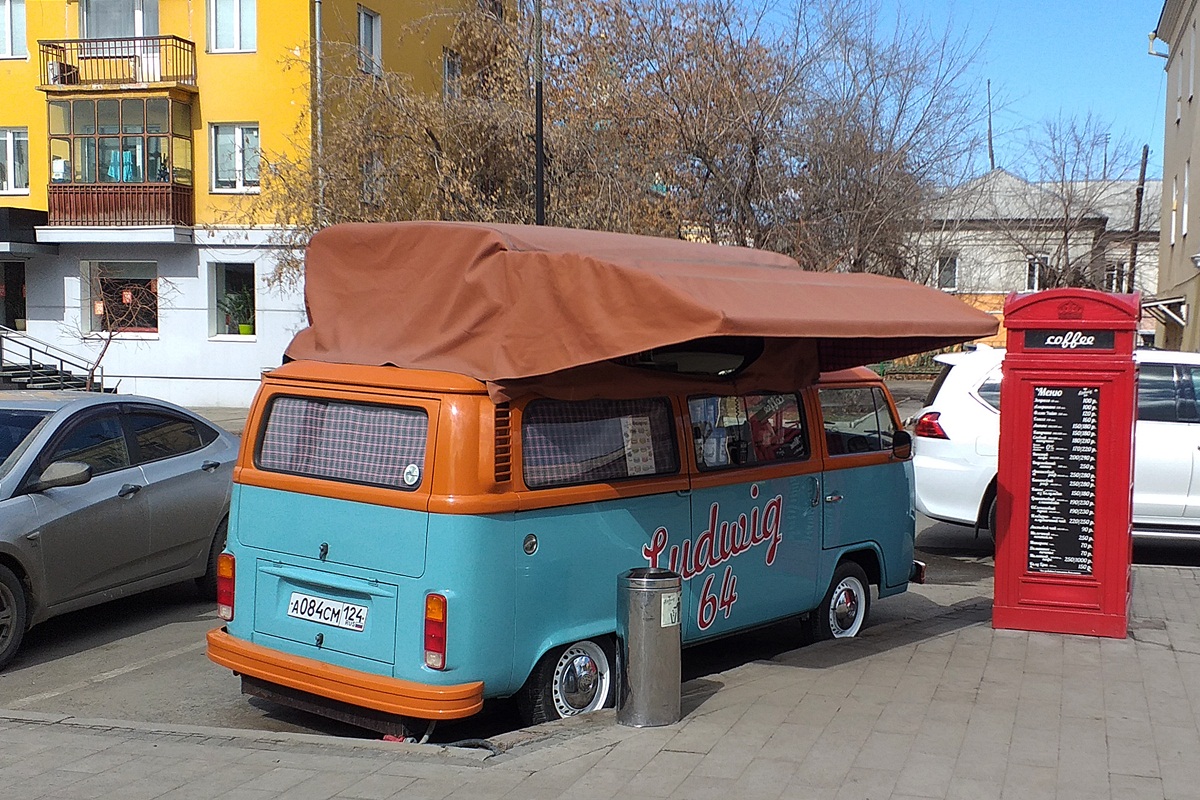 Красноярский край, № А 084 СМ 124 — Volkswagen Typ 2 (T2) '67-13