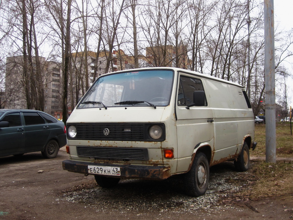 Кировская область, № Е 629 КН 43 — Volkswagen Typ 2 (Т3) '79-92