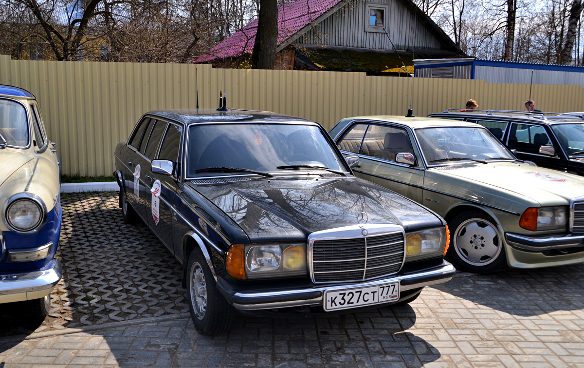 Москва, № К 327 СТ 777 — Mercedes-Benz (V123) '77-86