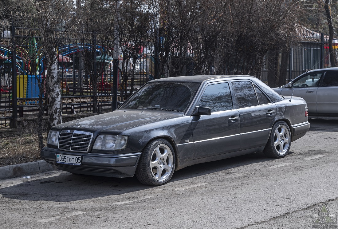 Алматинская область, № 055 TOT 05 — Mercedes-Benz (W124) '84-96