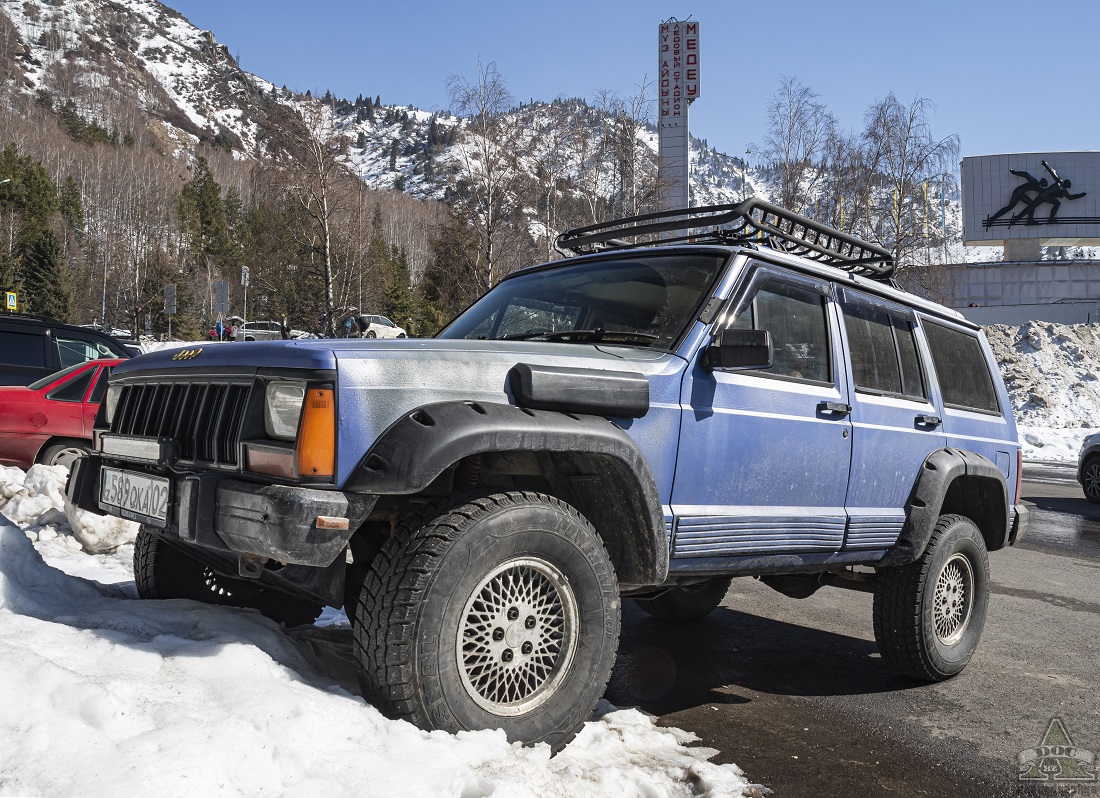 Алматы, № 589 QKA 02 — Jeep Cherokee (XJ) '84-01