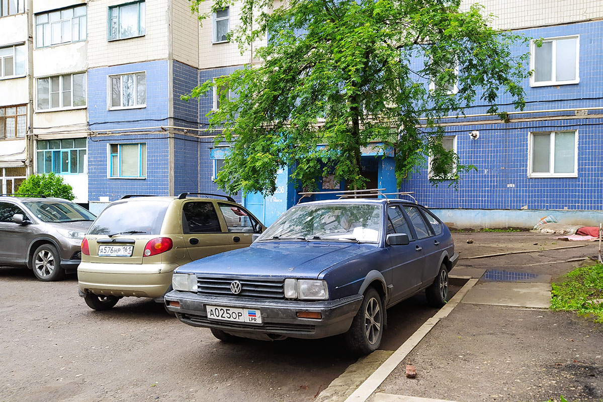 Луганская область, № А 025 ОР — Volkswagen Passat (B2) '80-88