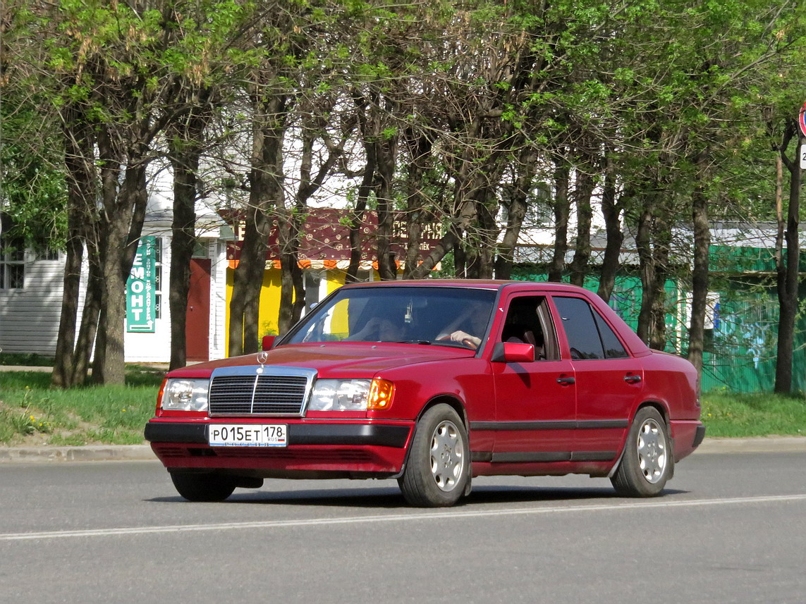 Кировская область, № Р 015 ЕТ 178 — Mercedes-Benz (W124) '84-96