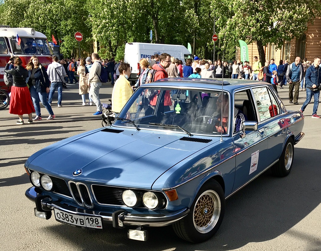 Санкт-Петербург, № О 383 УВ 198 — BMW New Six (E3) '68-77