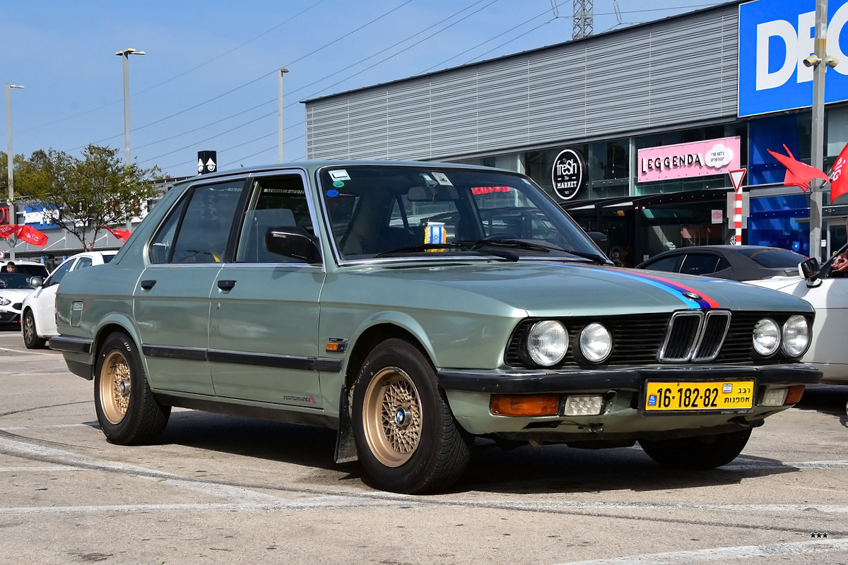 Израиль, № 16-182-82 — BMW 5 Series (E28) '82-88