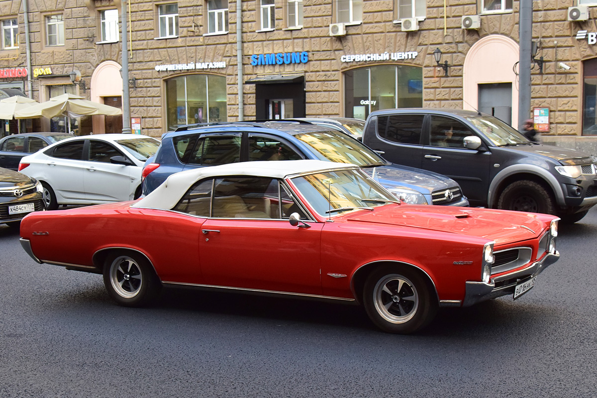 Москва, № В 016 НК 95 — Pontiac GTO (1G) '64-67