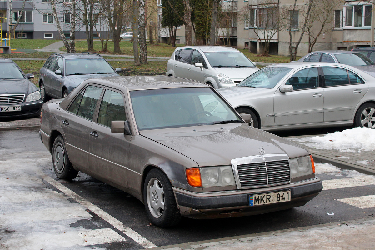 Литва, № MKR 841 — Mercedes-Benz (W124) '84-96
