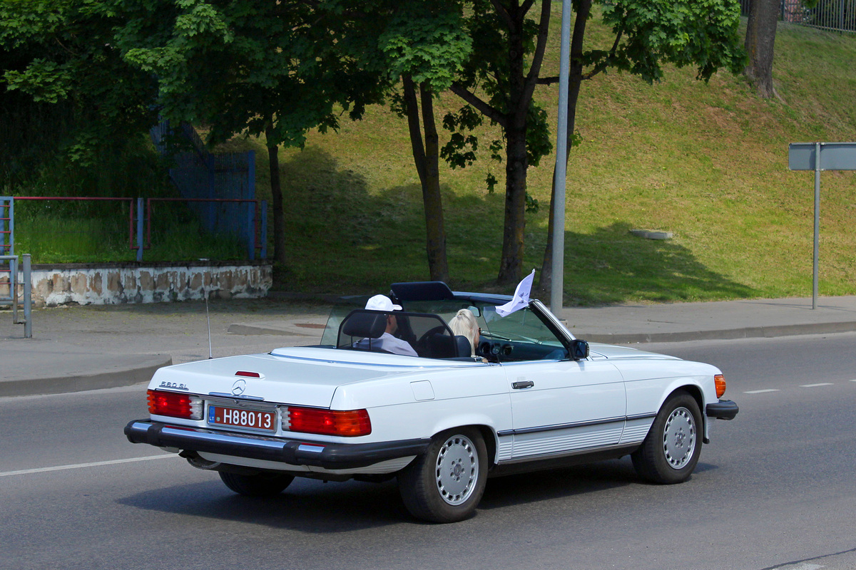 Литва, № H88013 — Mercedes-Benz (R107/C107) '71-89
